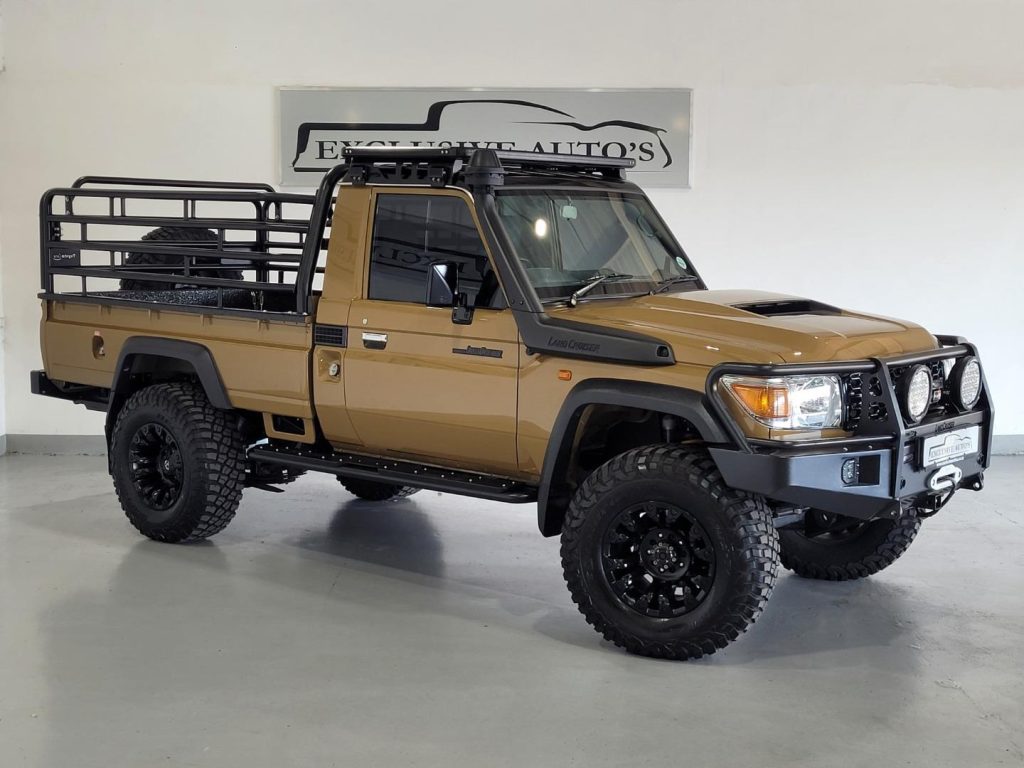 Toyota Land Cruiser 79 4.5D V8 Pick-Up