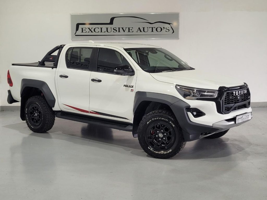 Toyota Hilux 2.8 Gr-S 4X4 6at D Cab